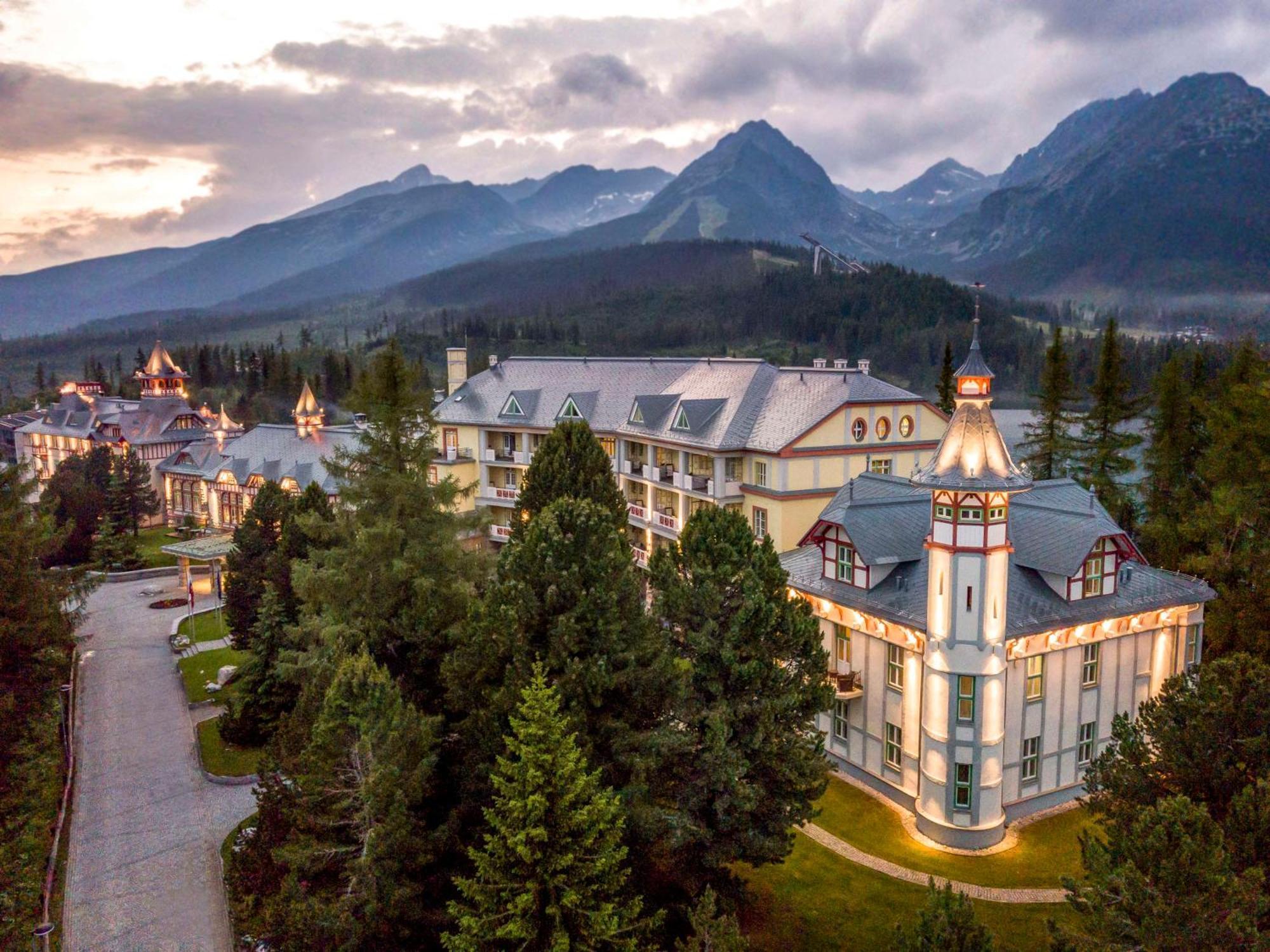 Grand Hotel Kempinski High Tatras Štrbské Pleso Exterior foto